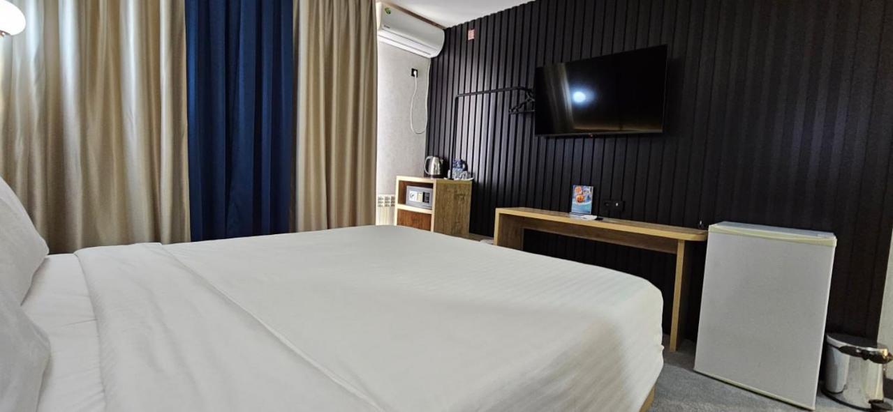 Avenue Park Hotel Yusufkhona Esterno foto